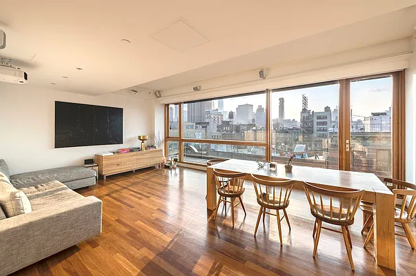 Sold by Nest Seekers International | media 7