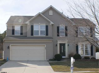 60 La Costa Dr, Egg Harbor Township, NJ 08234