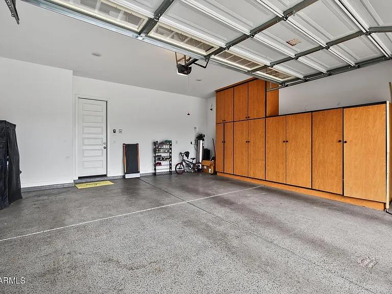 203 E Birchwood Pl — Photo 41