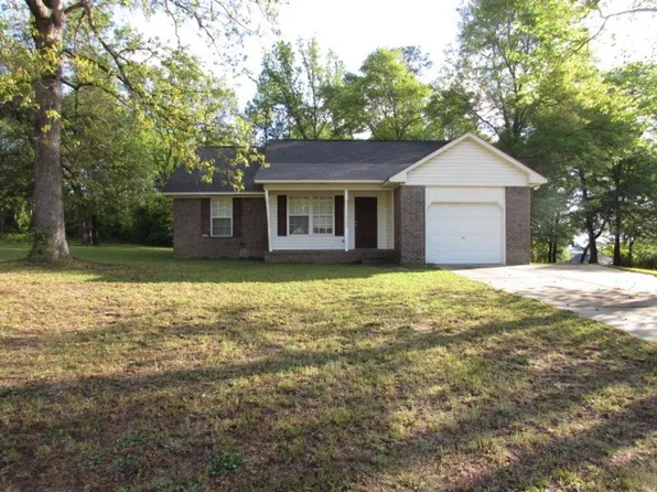 3240 Valencia Dr, Dalzell, SC 29040