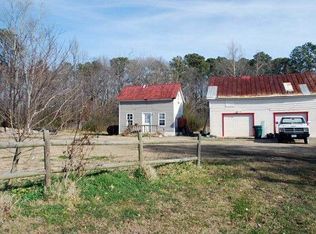 6631 Crittenden Rd, Suffolk, VA 23432