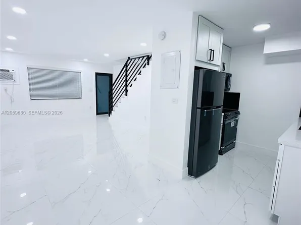 131 NE 77th St APT 4, Miami, FL 33138