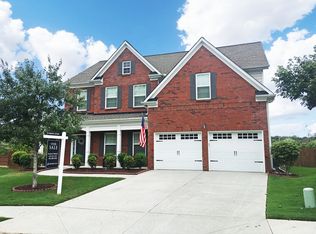 820 Sapphire Ln, Sugar Hill, GA 30518