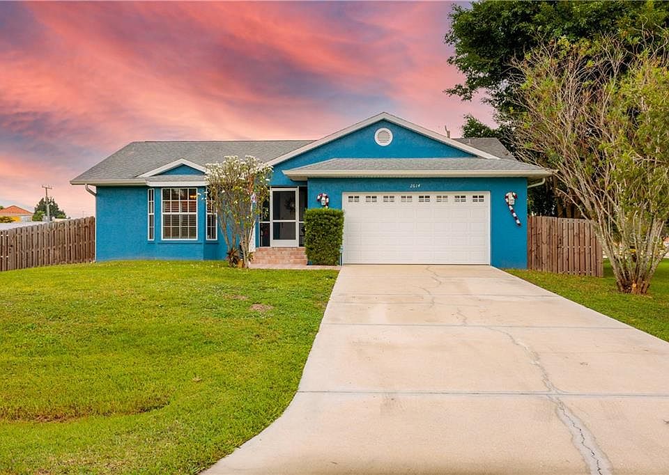 1st image of 2614 Palm Dr