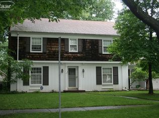 1206 Maxine St, Flint, MI 48503