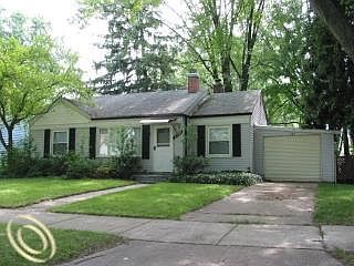 1st image of 21904 Maple St