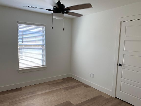 5th image of 2630 SW Livingston Sq #2