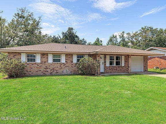 2nd image of 602 Temple Dr