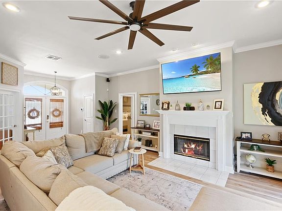 4th image of 112 Oak Moss Dr