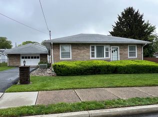 931 Tolstoy St, Freemansburg, PA 18017