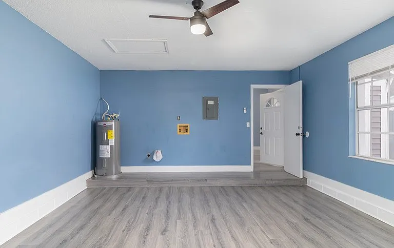 5412 Lewiston St — Photo 15