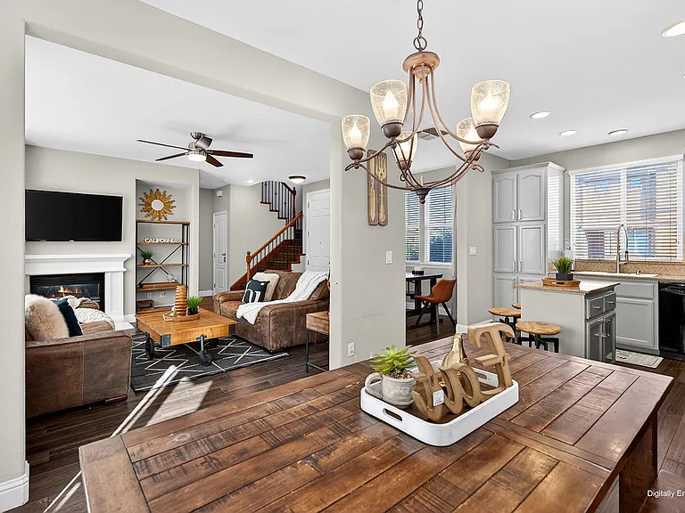 390 Caravaggio Cir — Photo 22