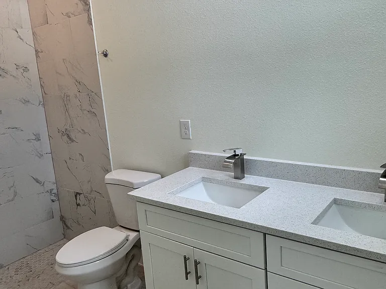 486 Big Sioux Ct — Photo 6