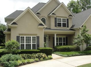 5 Oconee Woods Trl, Sharpsburg, GA 30277