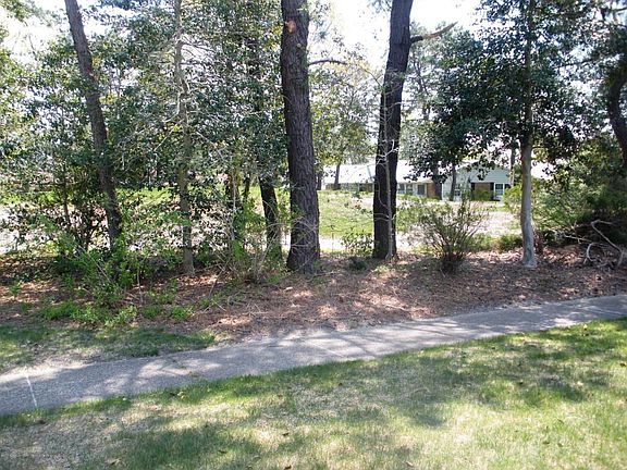2nd image of 23C Gramercy Ln #C
