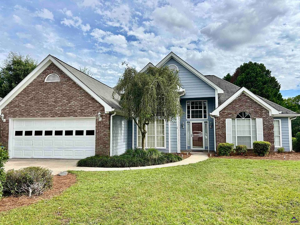 1st image of 207 Pebblebrook E