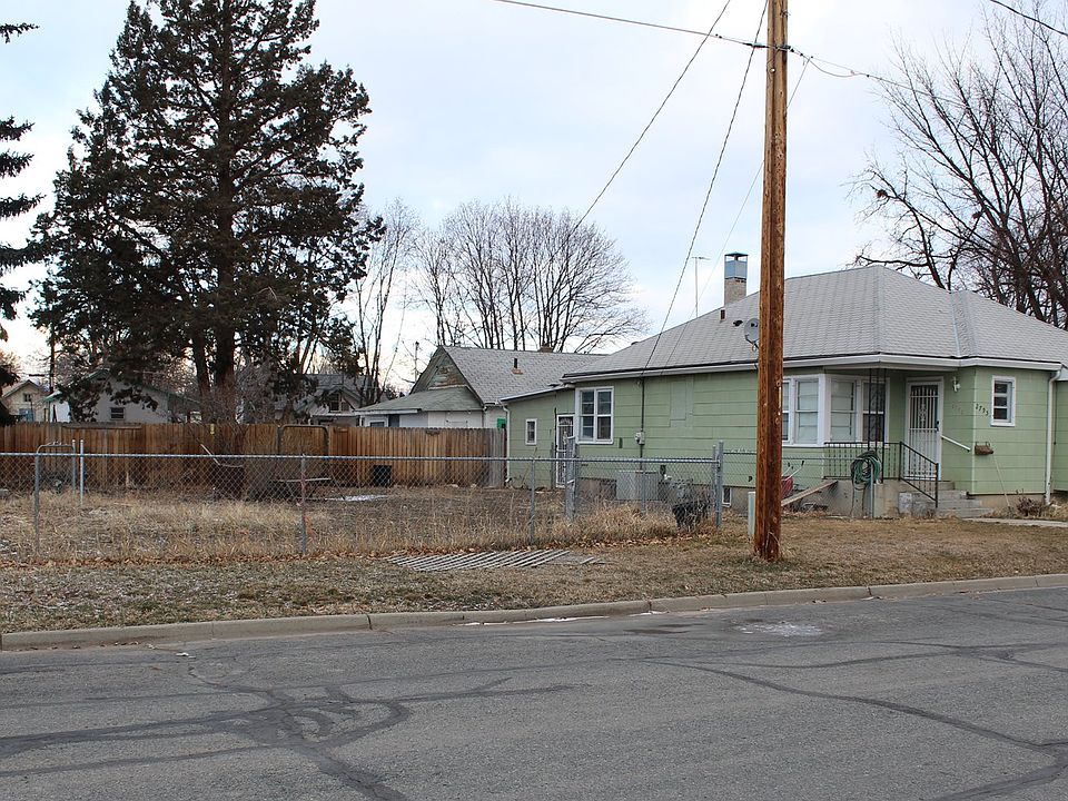 2nd image of 2795 4th St