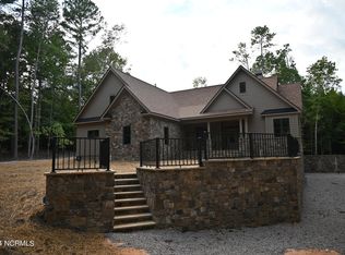 327 Kate Pl, Carthage, NC 28327