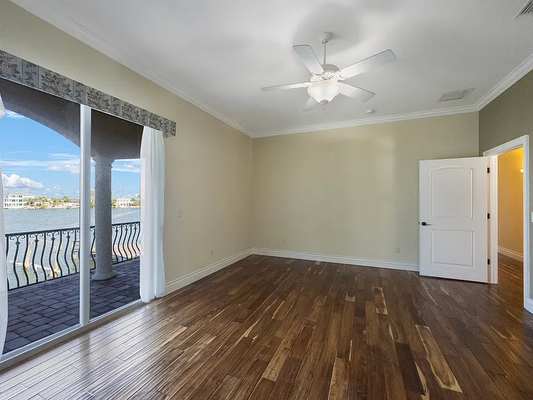736 Pruitt Dr — Photo 32