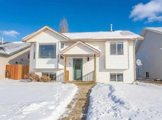 14 S Silver Dr, Blackfalds, AB T4M 0L1