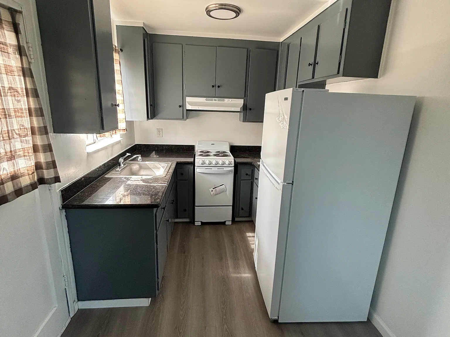1 bed, $2,000 — Photo 4
