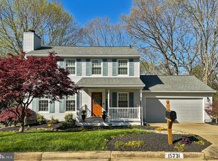 15731 Edgewood Dr, Dumfries, VA 22025
