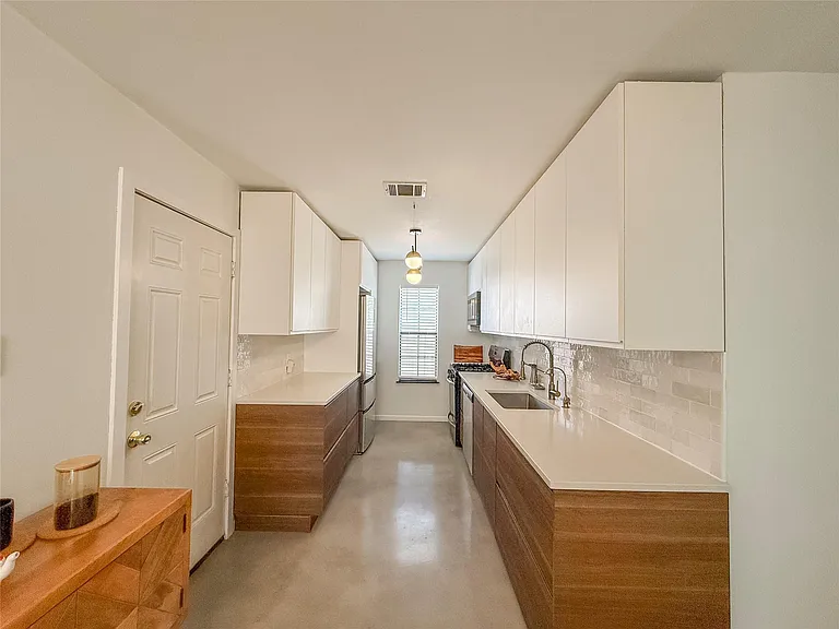 2313 Thornwild Pass — Photo 11