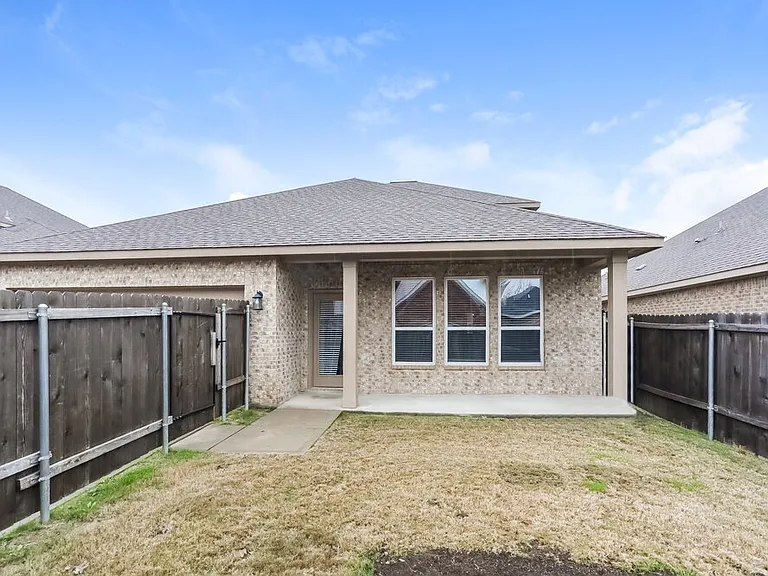 121 Parks Branch Rd — Photo 17