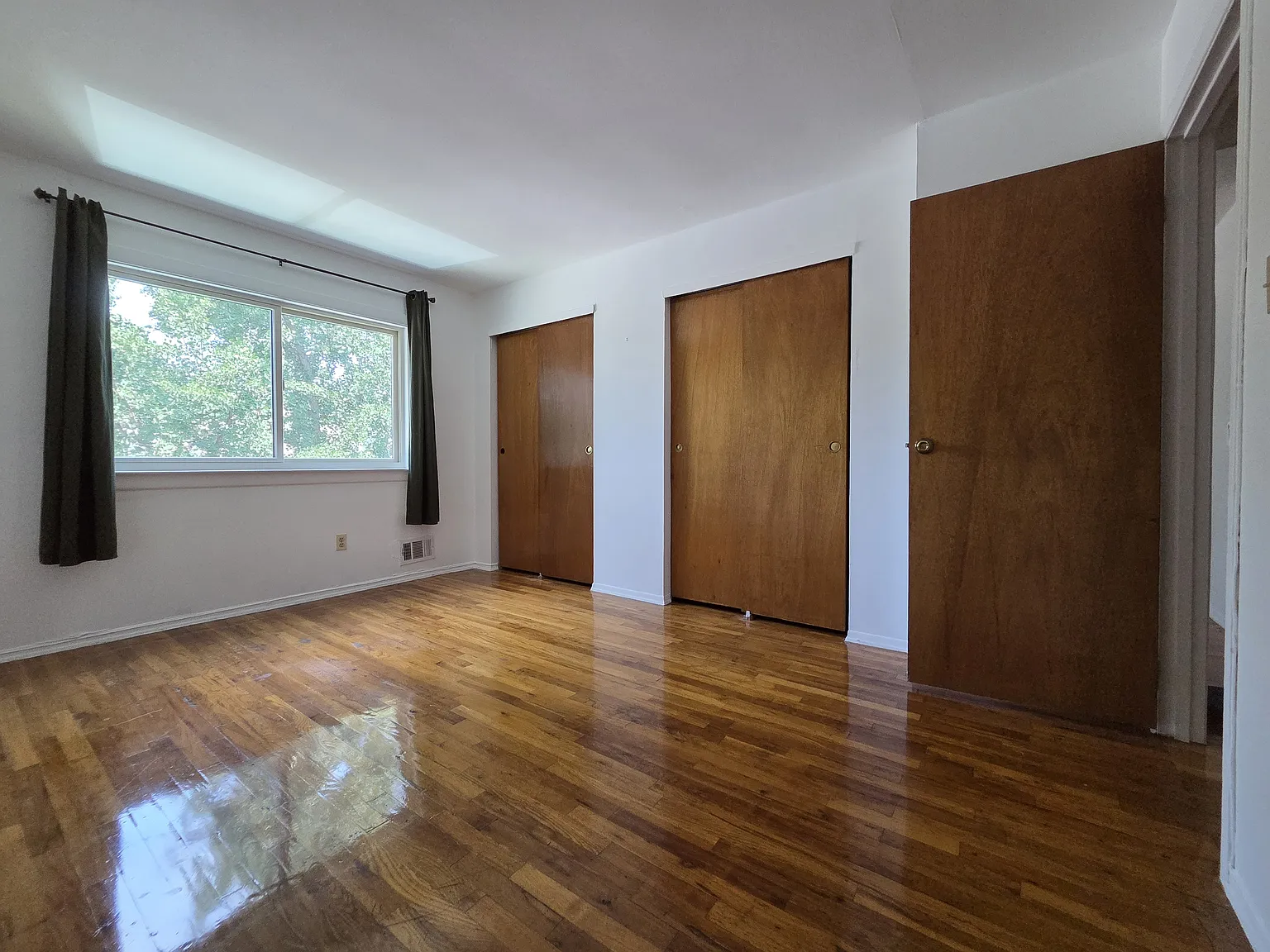 1 bed, 500 sqft, $1,700 — Photo 2
