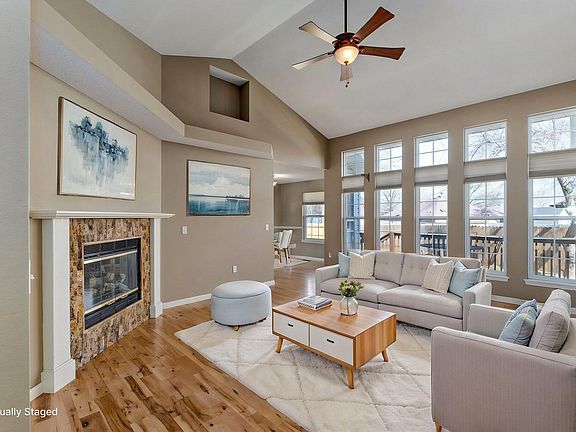 3rd image of 3923 W Kay Pointe Boulevard