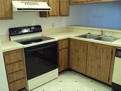 4th image of 321 La Paloma Ln