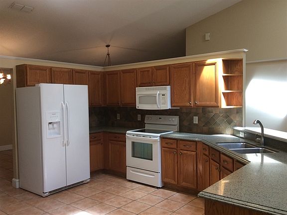 5th image of 12716 Forestedge Cir