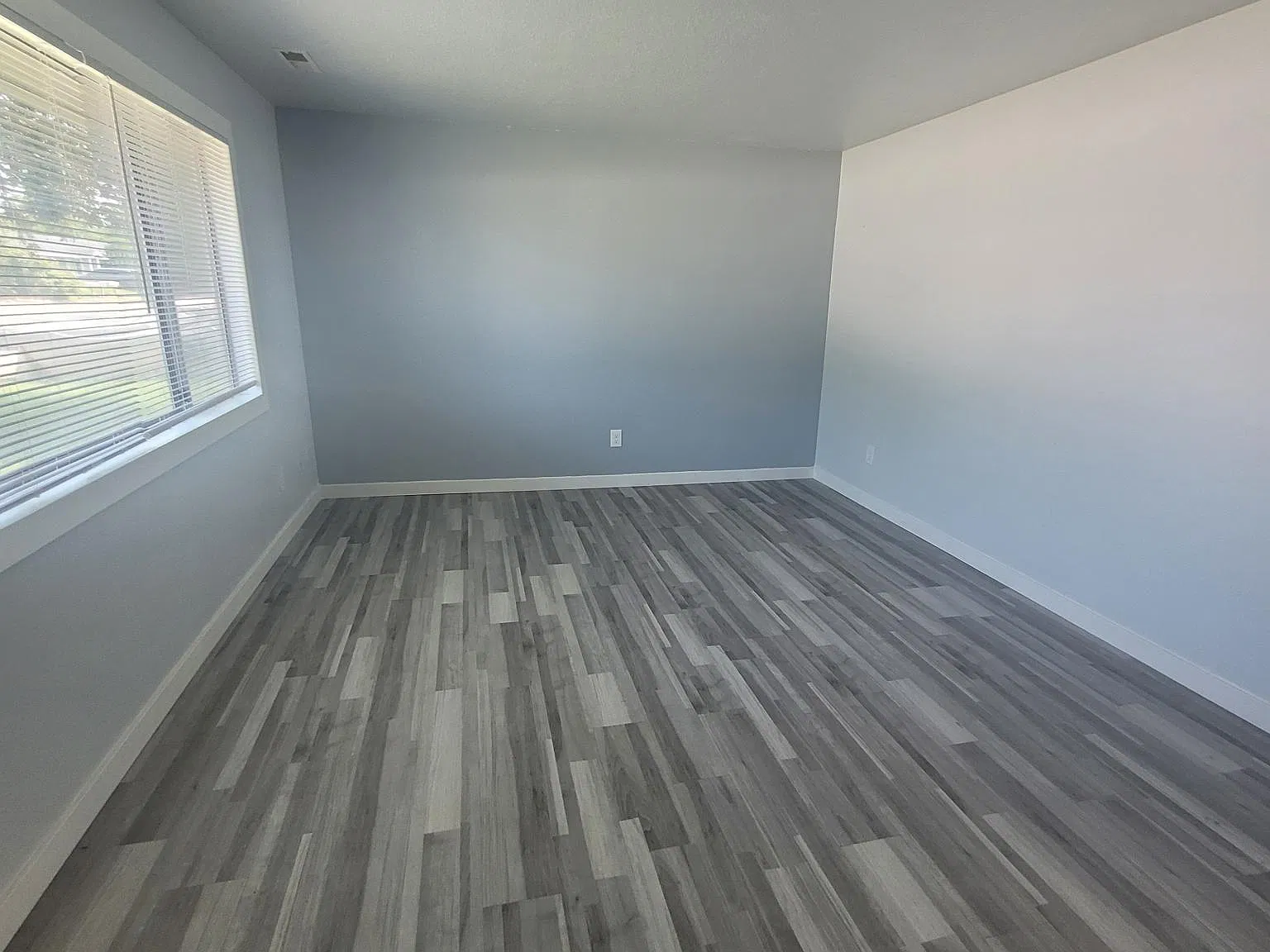 2 bed, 884 sqft, $1,395 — Photo 3