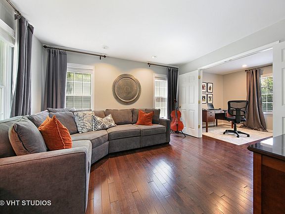 3rd image of 228 Winding Creek Dr