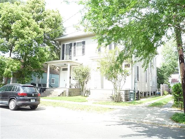 7733 Hampson St — Photo 3