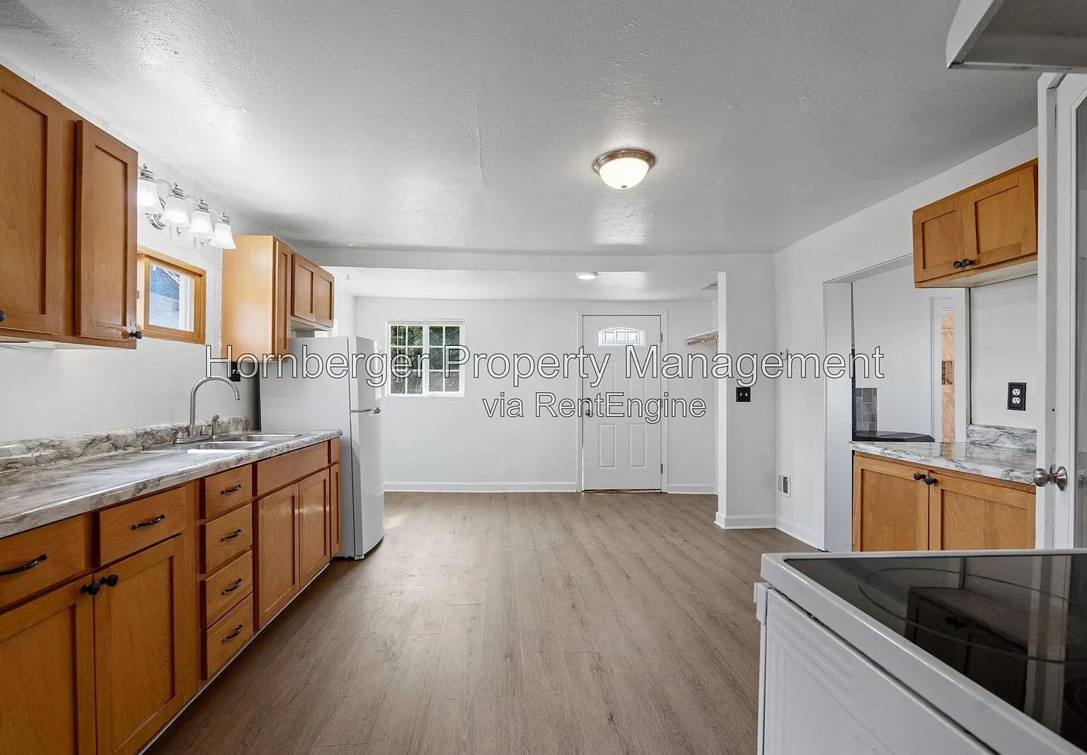 2 bed, 1.0 bath, 684 sqft, $1,450 — Photo 3