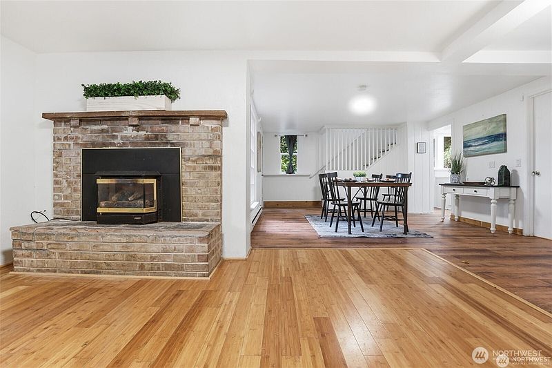 4th image of 4420 S 200th Street