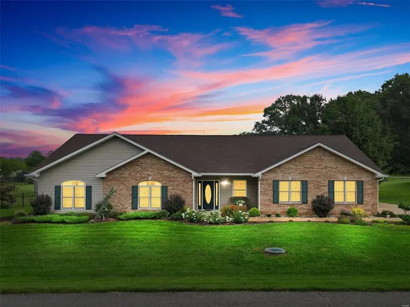 10811 Magnolia Dr, Foristell, MO 63348