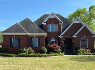 550 Lake South Dr SW, Hartselle, AL 35640