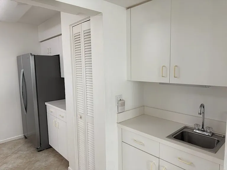 990 Cape Marco Dr #608 — Photo 3