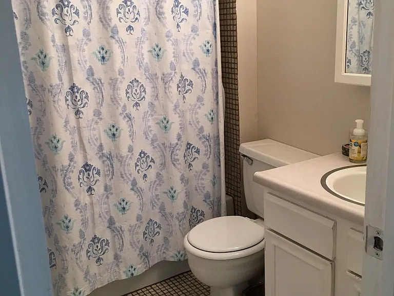 905 Acadia Ave — Photo 6