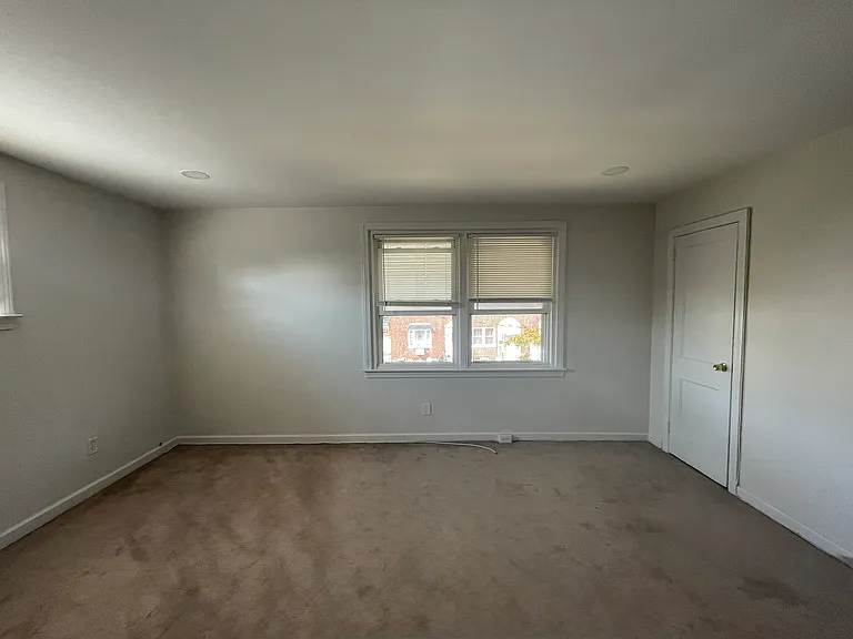 4241 Aldine St #1 — Photo 5