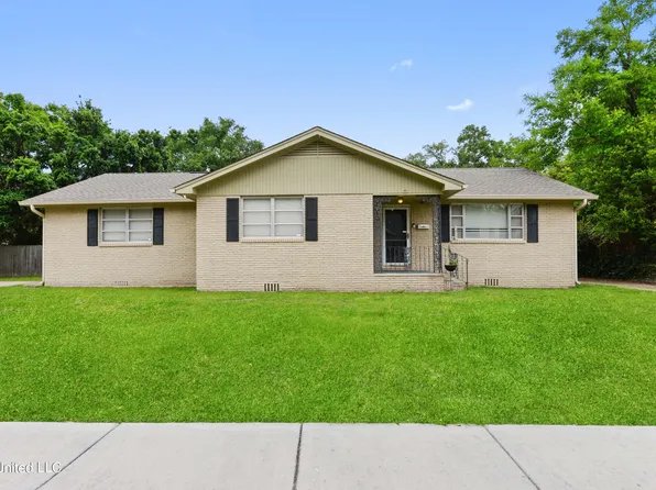 1084 Frank P Corso St, Biloxi, MS 39530