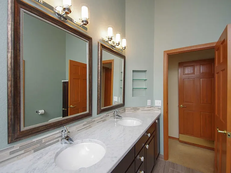 155 Fairfield Ln — Photo 12