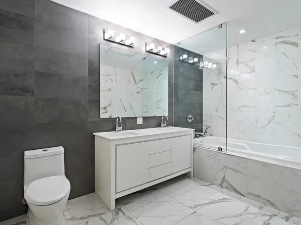 2727 Henry Hudson Parkway West image 17 of 38