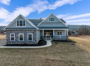 48 Brantwood Ter, Hackettstown, NJ 07840