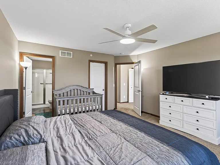 1806 Colonial Ln #4 — Photo 15
