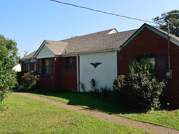 2nd image of 2311 Ridgecrest Dr