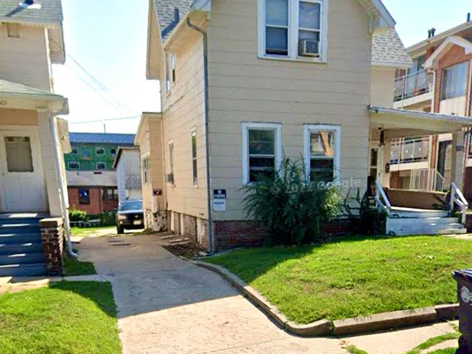 2nd image of 3301-3303 Howard St