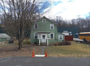 869 Craigville Rd, Chester, NY 10918